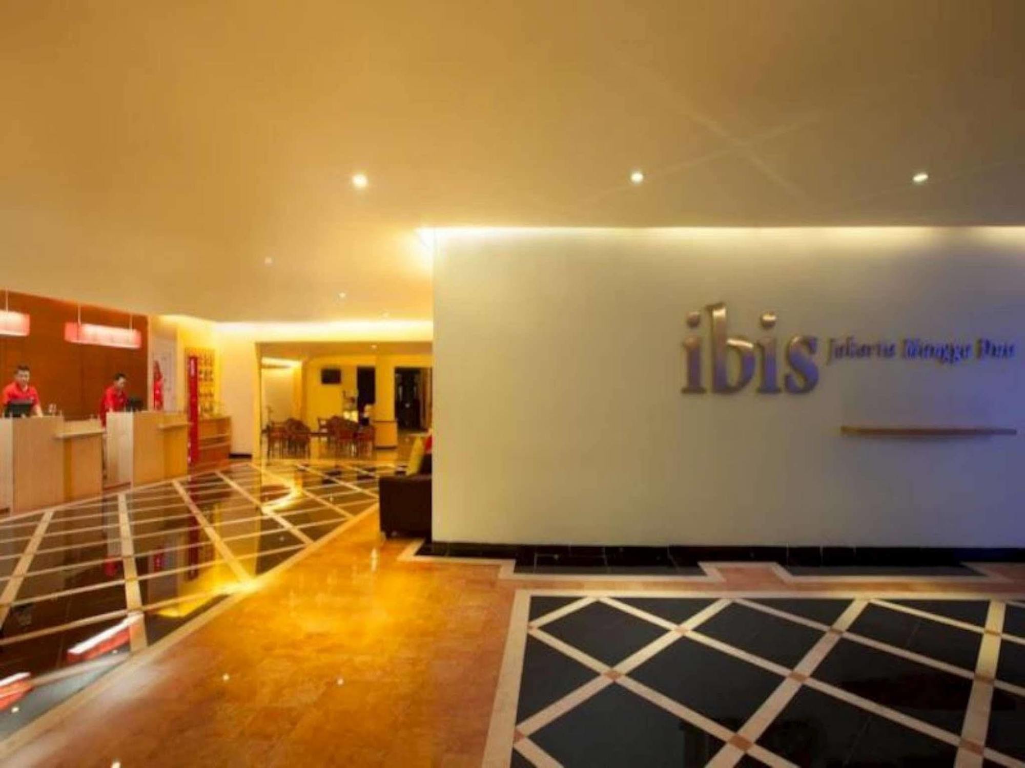Ibis Mangga Dua Hotel Jakarta Exterior photo